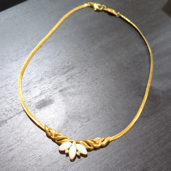 vintage Vendome gold-plated Opalite rhinestone collar necklace